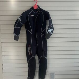 Women's Black Wetsuit